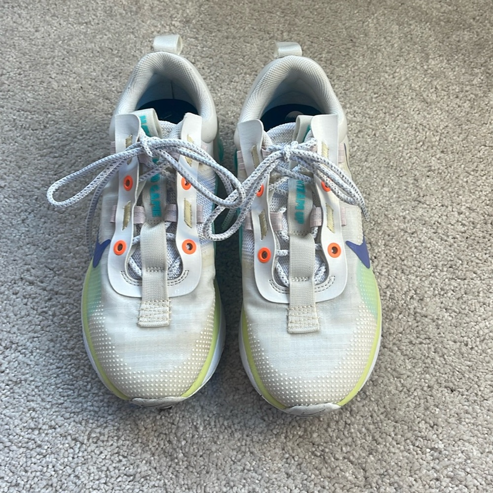 Nike air max white/cream with little bits of pink, blue, orange, yellow